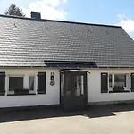 Skylo Villa *