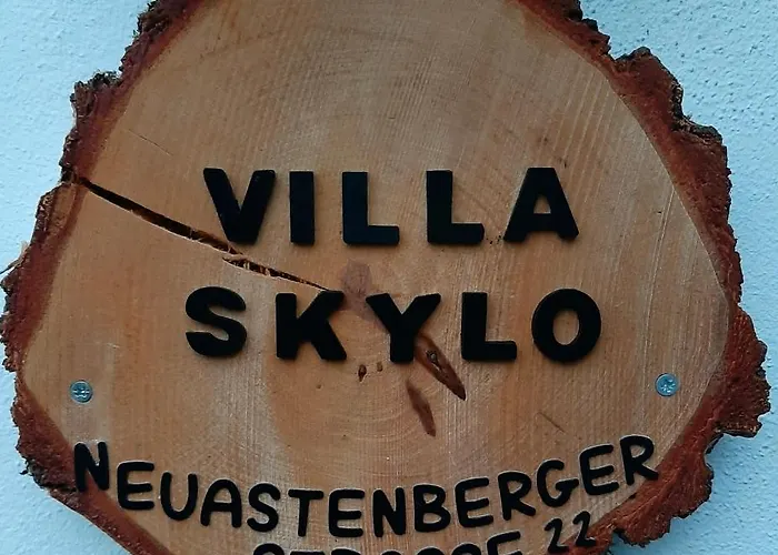 Skylo Villa *